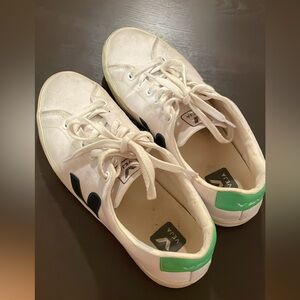 Size 9 Veja Campo Canvas Sneakers Vegan Leather